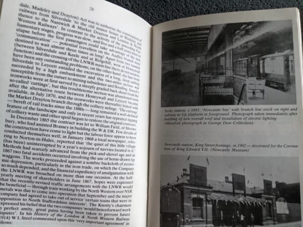 The Stoke to Market Drayton Line: Railway Booklet by C R Lester